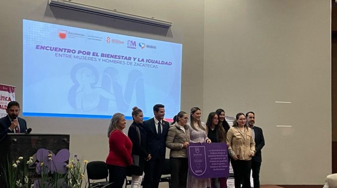 Insigna Por Cumplimiento Del Modelo De La Igualda